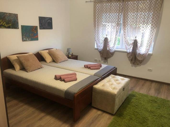 Location de vacances pour 5 personnes, avec jardin à Kladovo - 2