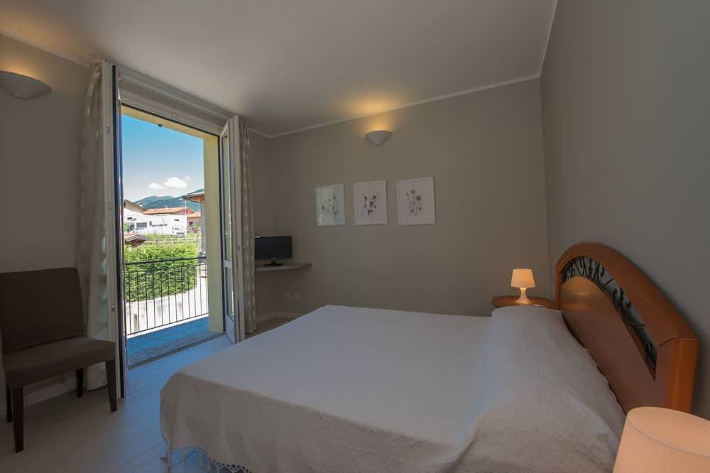 Entire apartment, Just 15 minutes walking to the center of Bellagio in Bellagio, Comune di Bellagio