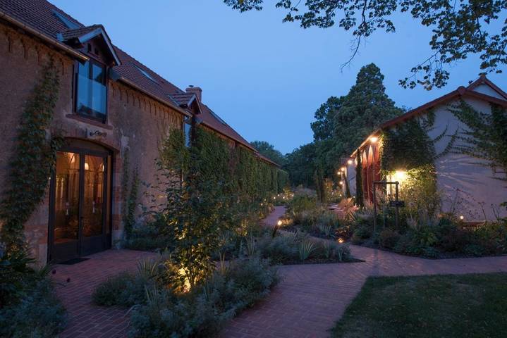 Gîte pour 5 personnes, avec terrasse et sauna ainsi que piscine et vue à Saint-Laurent-Nouan