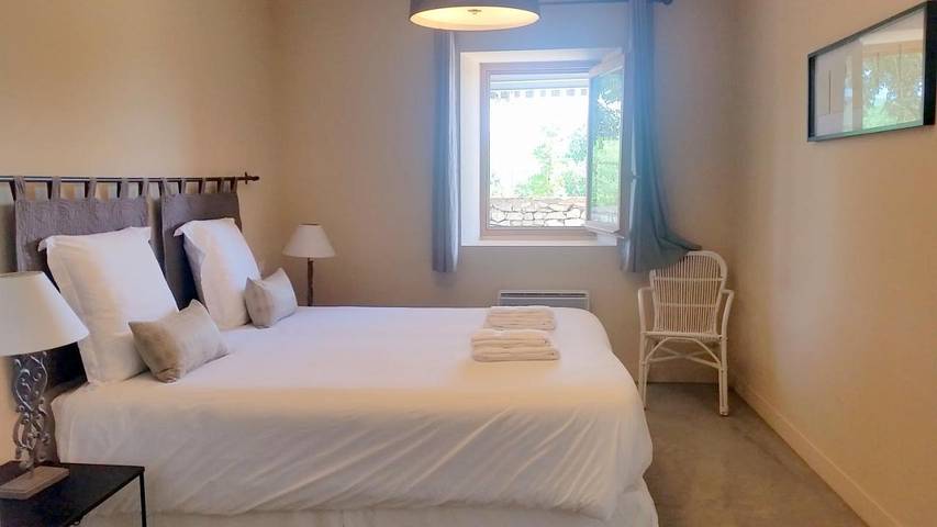 Gîte pour 4 personnes, avec piscine ainsi que jardin et terrasse à Conqueyrac - 4