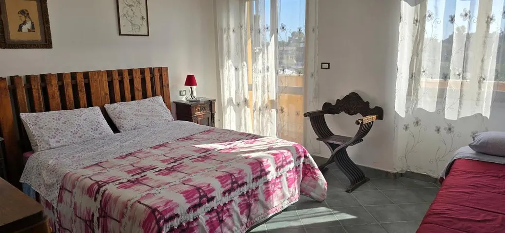 Ferienwohnung für 9 Personen, mit Ausblick und Balkon - 1