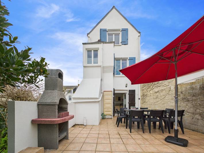 Location de vacances pour 8 personnes, avec jardin et terrasse dans Port de pêche du Guilvinec