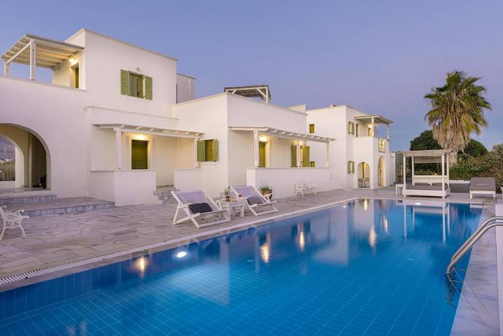 Appart’hôtel pour 2 personnes, avec Balcon et Terrasse ainsi que Jacuzzi et Jardin