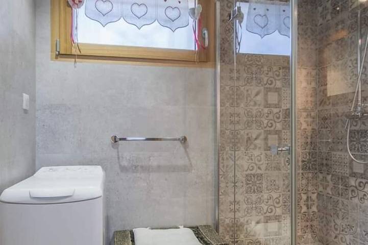 Location de vacances pour 2 personnes, avec terrasse et jardin à Épersy - 4