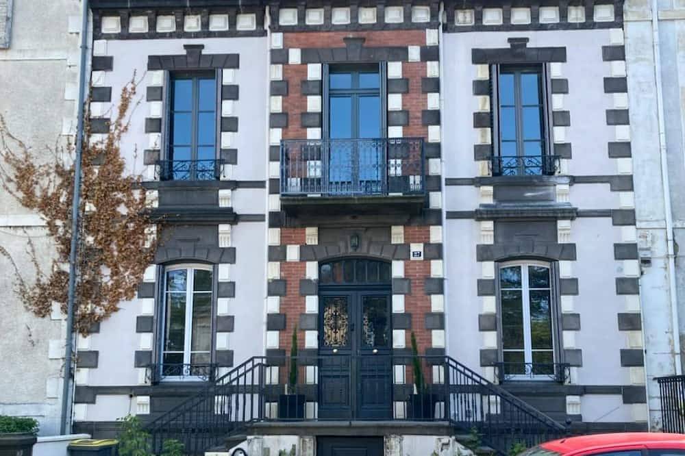 Apartamento entero, Cosy studio 27, à 400m des thermes in Chamalières, Parque Natural Regional Volcans d'Auvergne