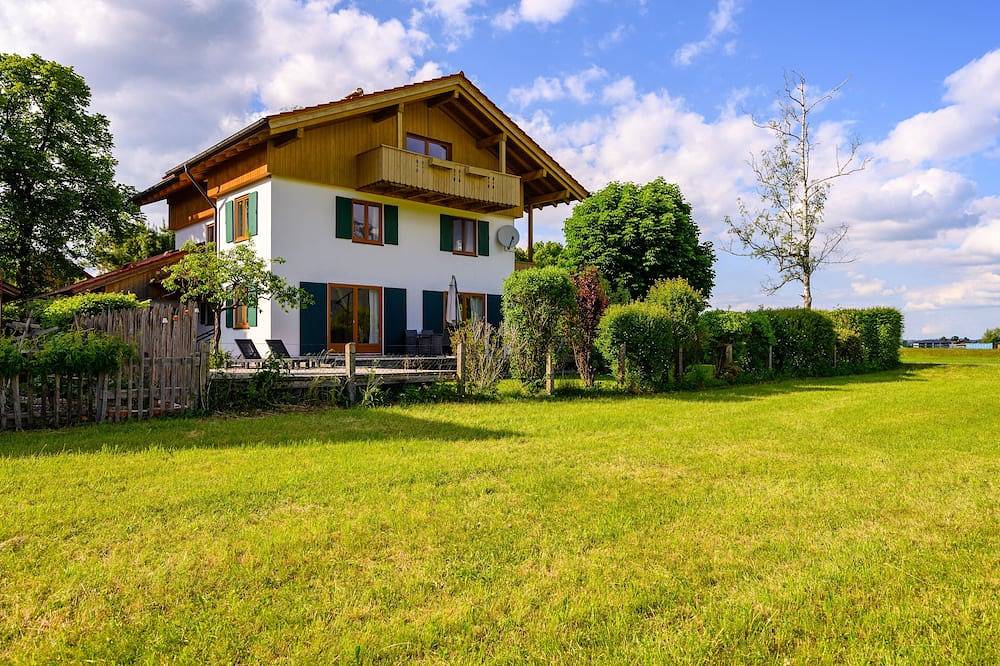 Ganze Wohnung, Birkeneck 1 (Dg), castle view dream holiday apartment in Neuschwanstein, Schwangau