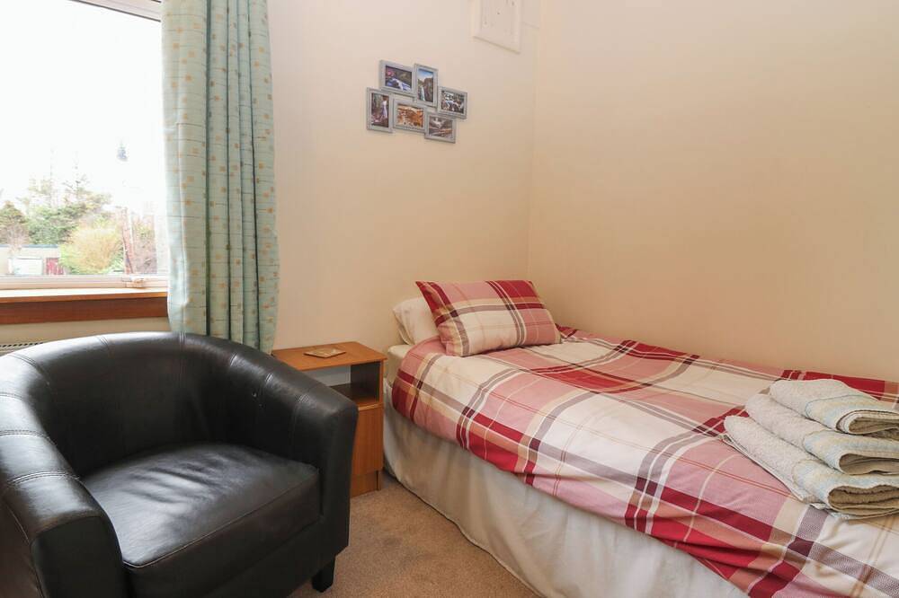 Thain House, pet friendly, country holiday cottage in Banff in Banff, Aberdeenshire