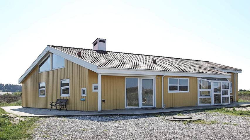Ferienhaus für 15 Personen, mit Pool und Sauna sowie Terrasse und Whirlpool in Nørlev Strand