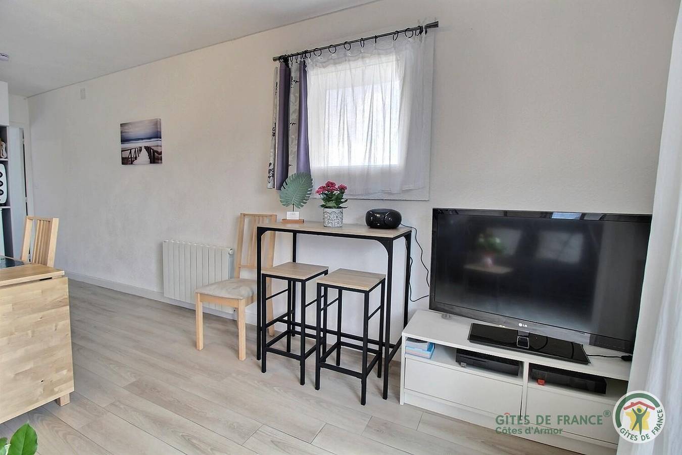 Les flots bleus in Les Rosaires, Plérin