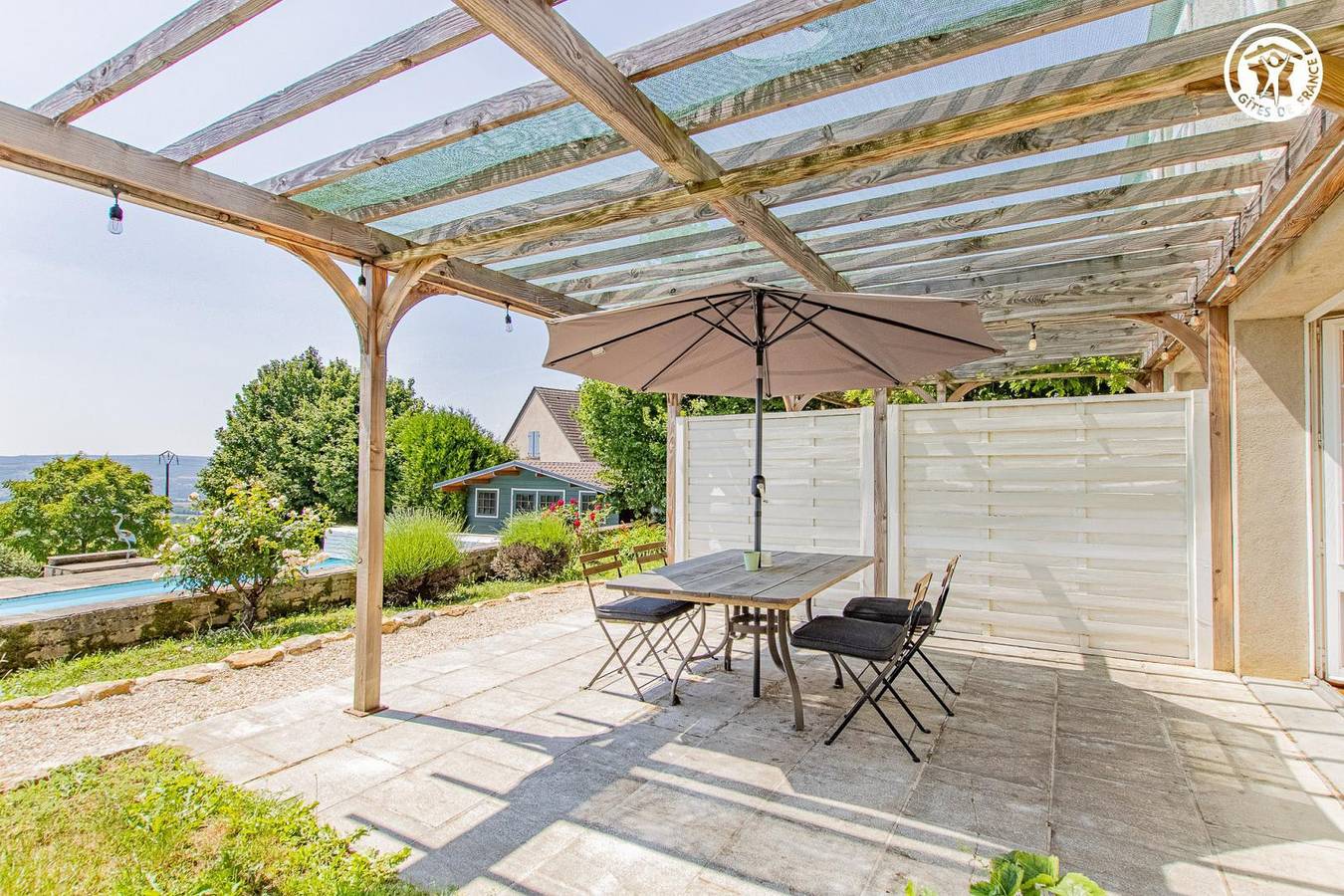 Gîte für 2 Personen mit Garten in Saint-Sernin-du-Plain, Autun und Umgebung