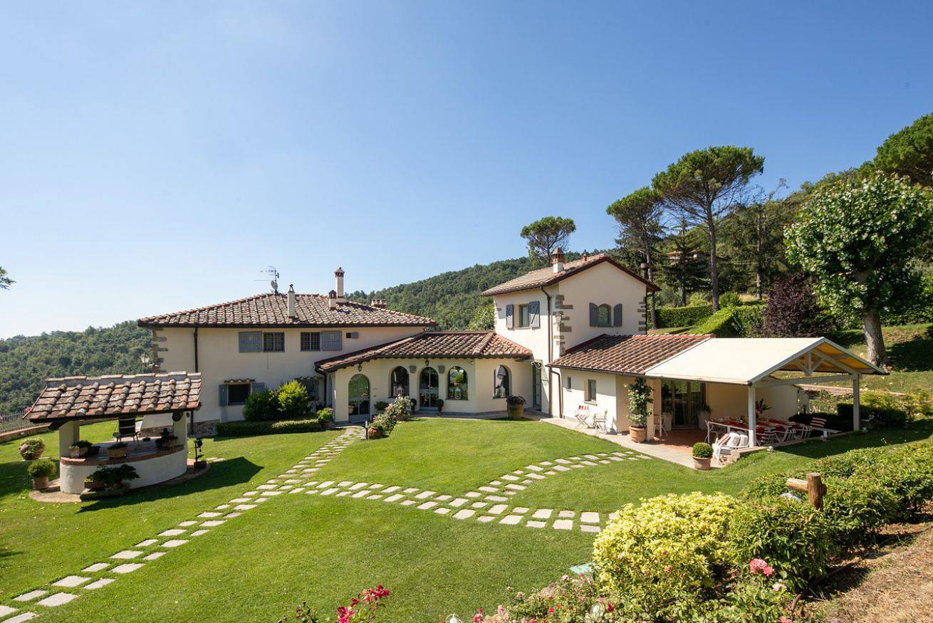 Villa Collesole by Mmega in Rignano sull'Arno, Valdarno