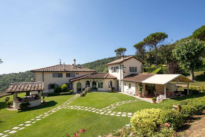 Villa Collesole by MMega in Rignano sull'Arno, Valdarno