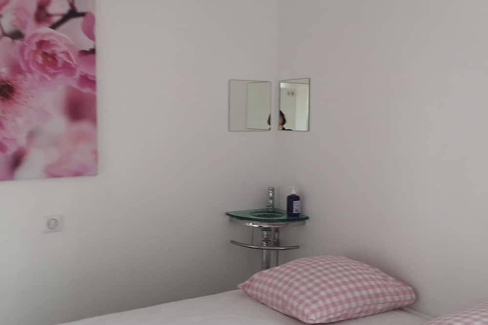 Geheel appartement, Promotie Jardin Darcy hypercentrum, rustige parkeerplaats Gare-ville in Dijon, Dijon en omgeving