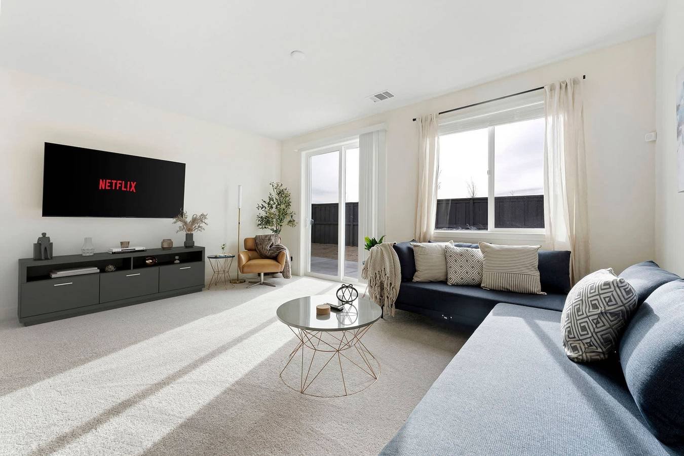 Stylish  Sleek 4Br Nevada Home Near Downtown Reno in Sparks, Nevada