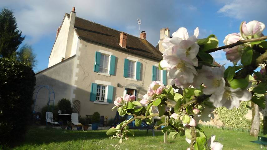Chambre d’hôte pour 2 personnes, avec Jardin à Belleville-sur-Loire