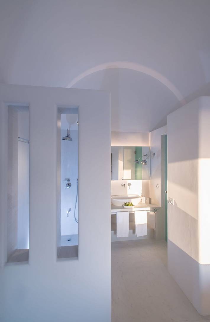 Villa pour 4 personnes, avec vue sur l’océan et terrasse ainsi que piscine et jardin à Santorin - 4