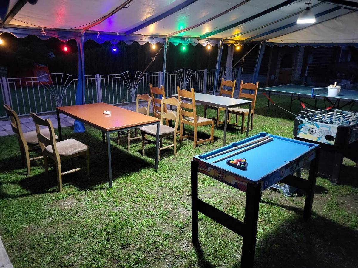 Kamp prikolica četvorokrevetna in Црнча, Okręg maczwański
