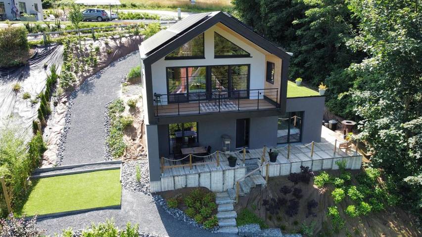 Gîte pour 4 personnes, avec jardin et vue dans Hastière-Lavaux