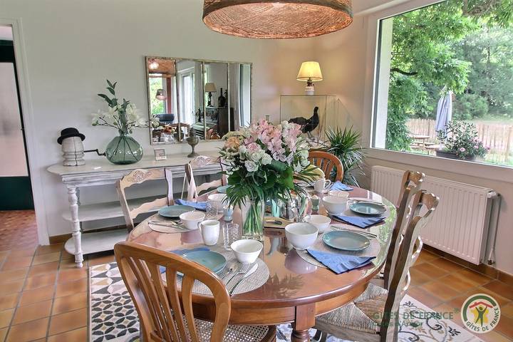 Gîte pour 6 personnes, avec terrasse à Ploumagoar - 4