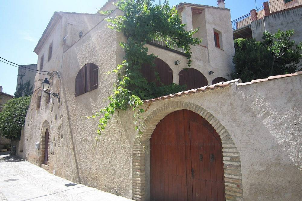 Apartamento entero, Mucha luz, mucho espacio, una gran vista sobre la montaña santa Montsant in Torroja, Priorat