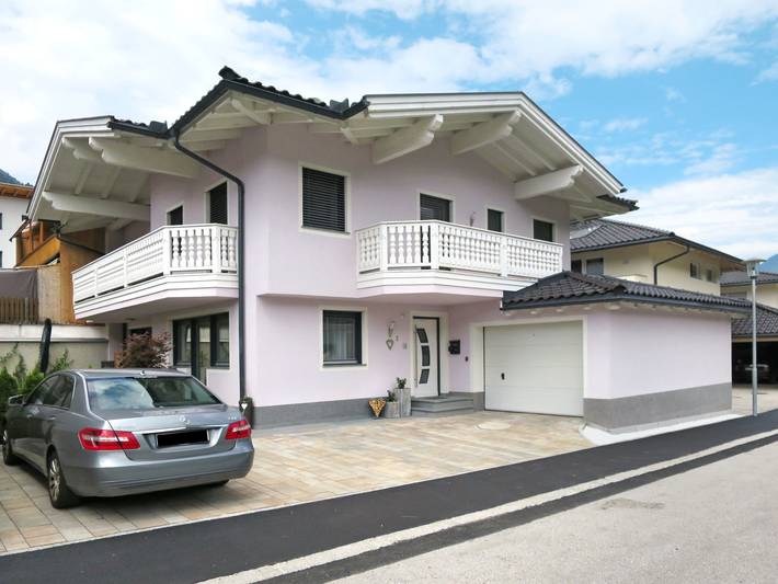 Ferienwohnung für 4 Personen, mit Balkon und Garten in Aschau im Zillertal