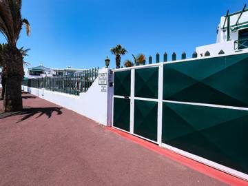 Villa for 4 People in Playa Matagorda, Tías, Photo 1