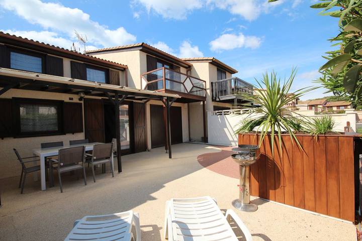 Apartamento de vacaciones para 6 personas, con balcón y piscina - 1