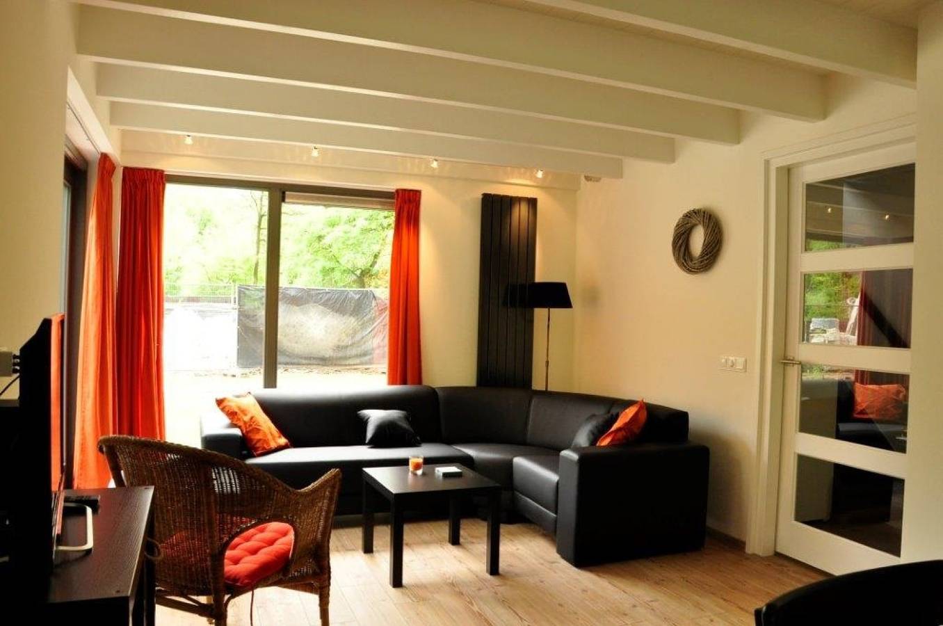 Comfortable 4-person holiday home located directly on the Dwingelderveld National Park in National Park Dwingelderveld