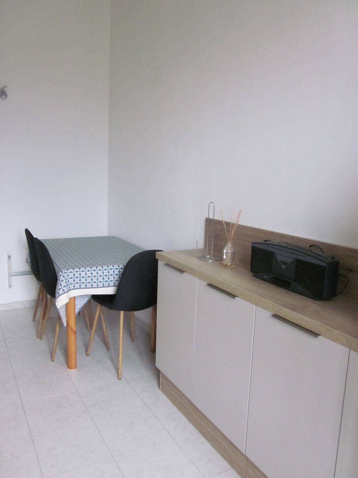 Apartamento entero, Acogedor F1 Place Paoli con vistas a la montaña y Wi-Fi in Corte (Córcega), Parc naturel régional de Corse