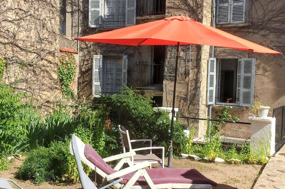 Entire apartment, Homerez - Studio Néris-les-Bains in Néris-les-Bains, Montluçon region