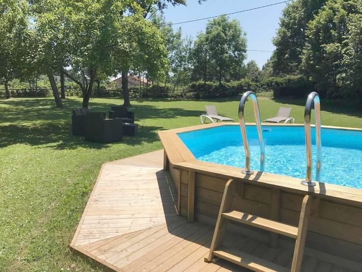 Location de vacances pour 8 personnes, avec terrasse et jardin ainsi que vue et piscine à Olot - 3