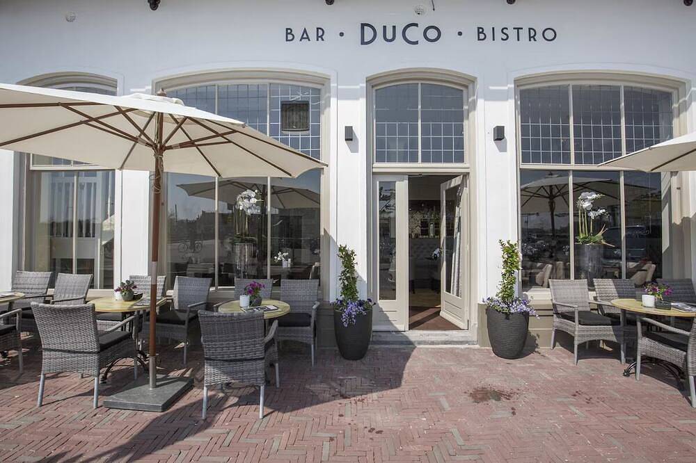 The Perfect Stay for Explorers! Free Breakfast, Onsite Dining! in Middelburg, Walcheren