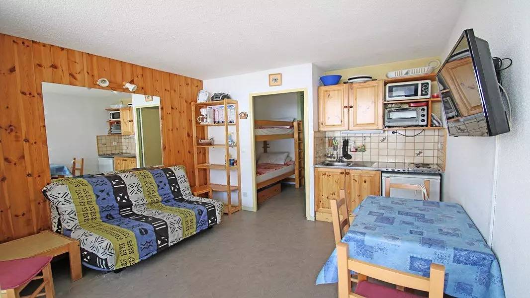 Apartamento entero, Sap408 - Studio Coin Montagne - 4 Pueblos Con Sur Balcony in Puy-Saint-Vincent, Parque Nacional de los Ecrins