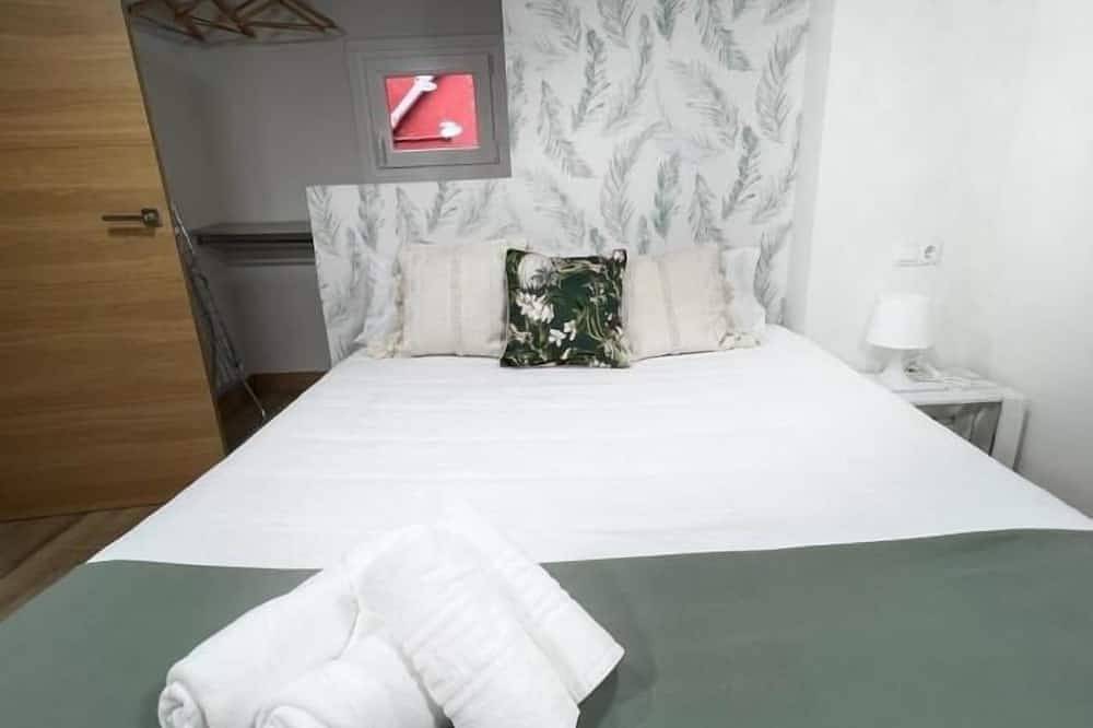 Entire apartment, El Rincón del Marqués by El Rincon in Logroño, La Rioja Province