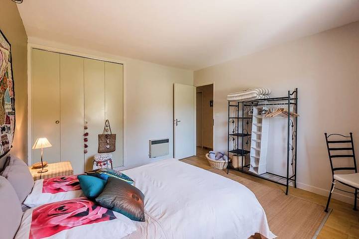 Gîte pour 3 personnes, avec jardin à Taillades - 2