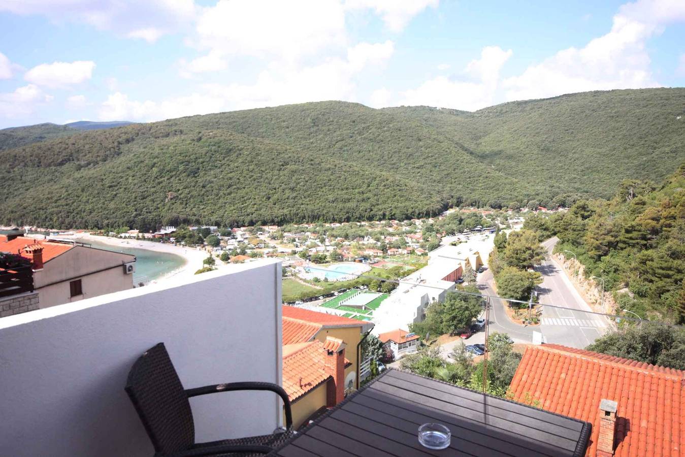 Ganze Ferienwohnung, Ferienwohnung mit Blick auf den Strand  in Rabac, Labin-Rabac