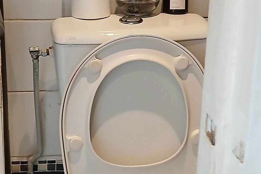 Ganze Wohnung, Studio rental paris in Les Lilas, Seine-Saint-Denis