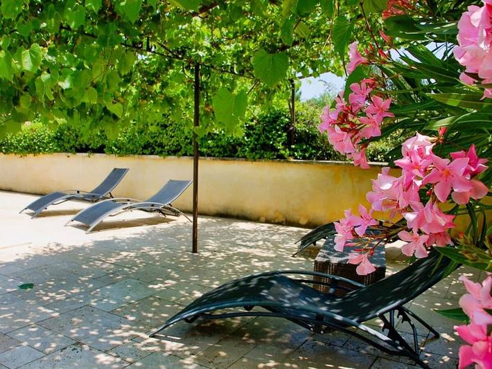 Apartamento vacacional con 2 dormitorios. in Rosellón, Parque natural regional del Luberon