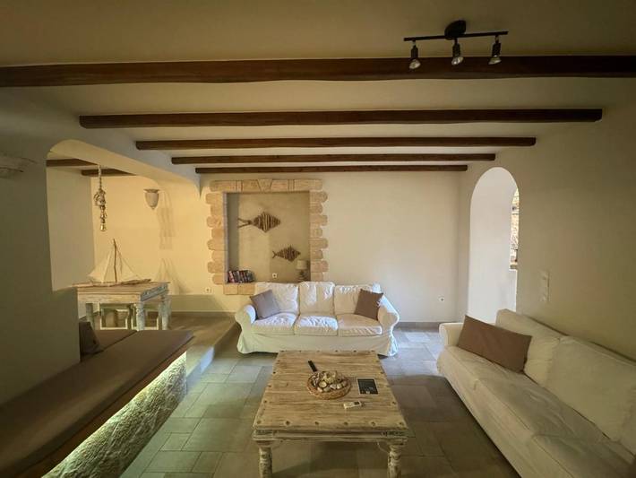 Gîte pour 3 personnes, avec Terrasse et Jardin dans Spetses - 2