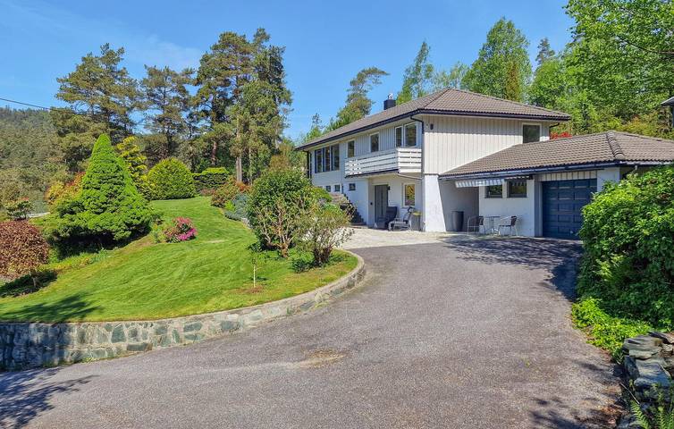 Ferienhaus für 10 Personen, mit Terrasse und Garten, kinderfreundlich - 1