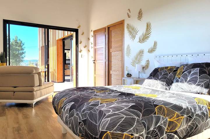 Location de vacances pour 8 personnes, avec jardin et terrasse, animaux acceptés à Ucel - 2