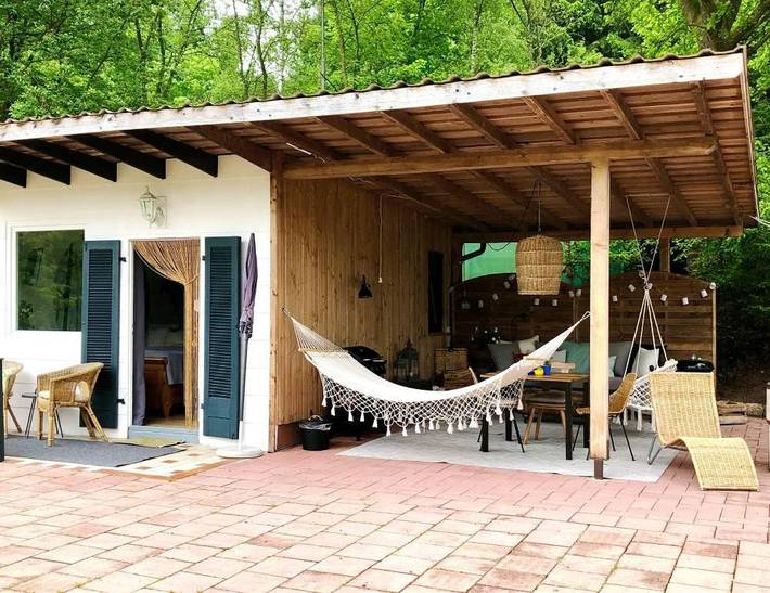 Ferienhaus für 3 Personen, mit Balkon und Whirlpool sowie Terrasse und Garten im Spessart