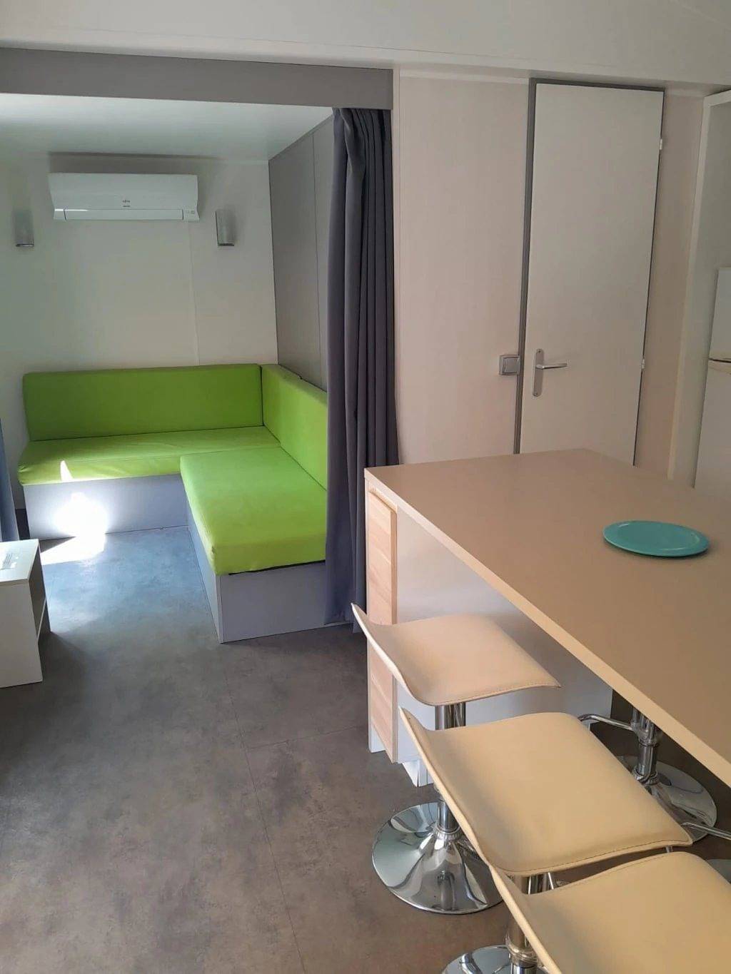 Camping 3 étoiles - Piscine  - ccbfihh in Châteauneuf-de-Gadagne, Vaucluse
