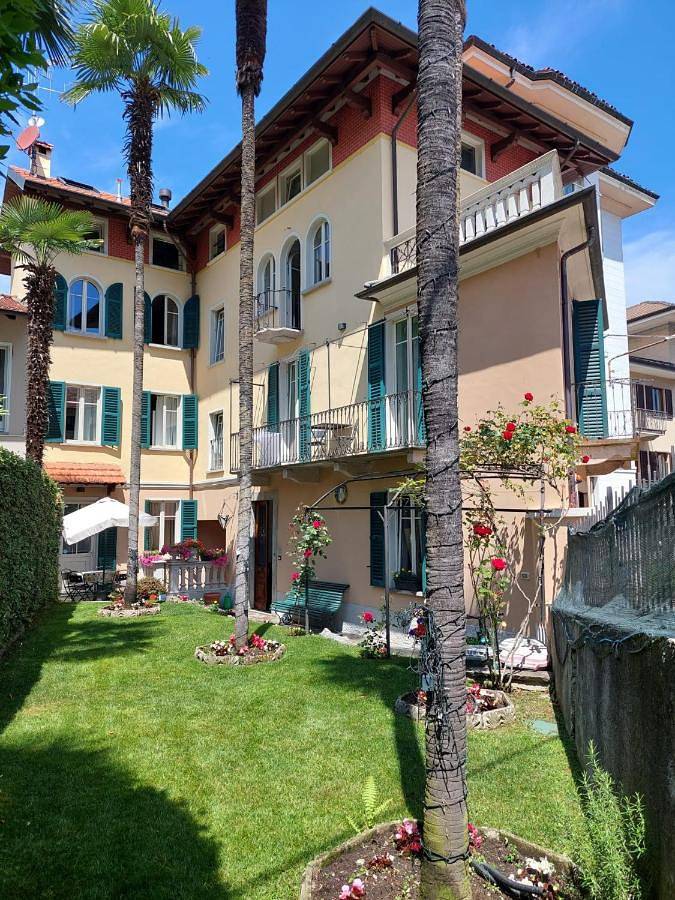 Appart’hôtel pour 3 personnes, avec Balcon et Terrasse ainsi que Jardin et Vue