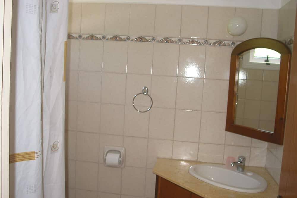 Amazing sea view, bungalow, Coral Bay, pool, walking distance, parking, in Südzypern