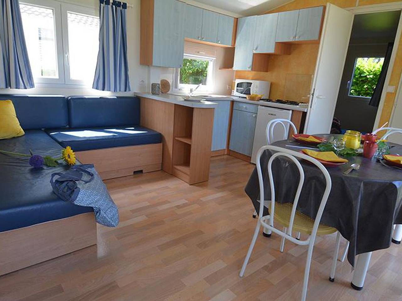 Mobil home avec terrasse pour 4 personnes à Saint-Lunaire in Saint-Lunaire, Région de Saint-Malo
