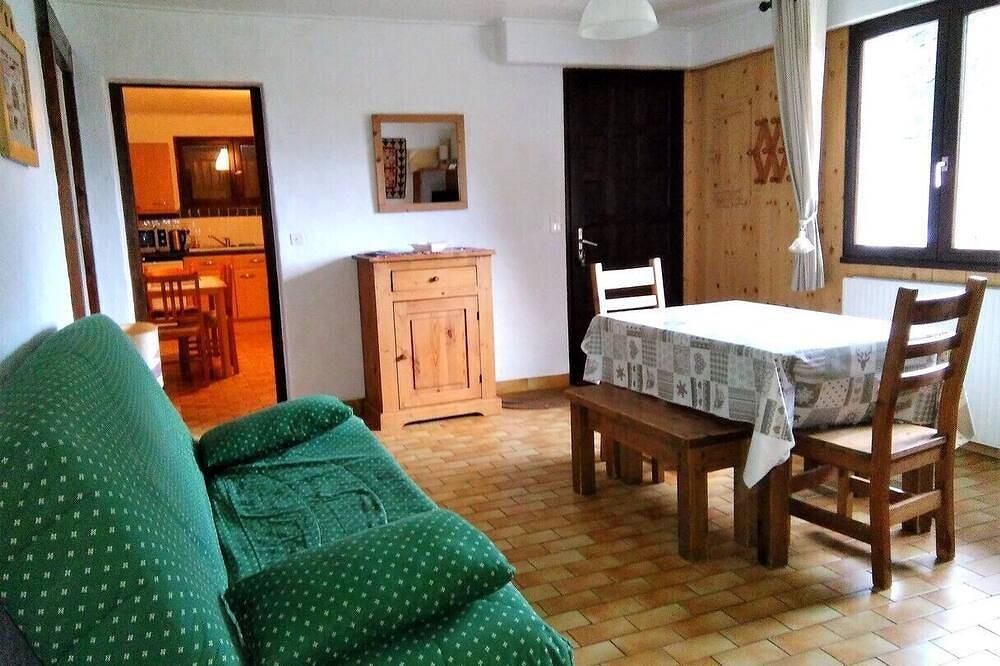 Appartement entier, Chalet traditionnel au pied des stations alpines in Séez, Région d'Albertville