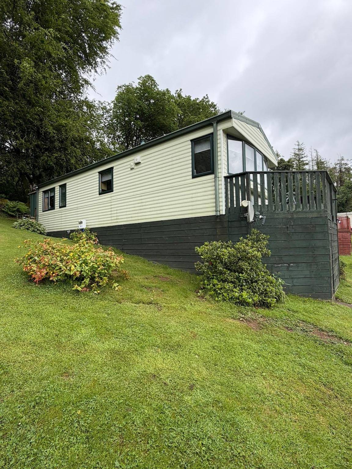 Family & Dog Friendly 2-Bed Caravan, Sleeps 6 in Dumfries und Galloway