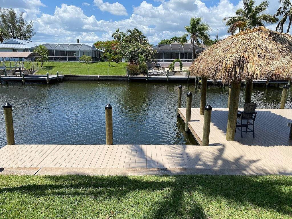 Wunderschönes Haus mit direktem Golfzugang und Pool - brandneues Master-Bad im April 2018 in Cape Coral, Southwest Florida