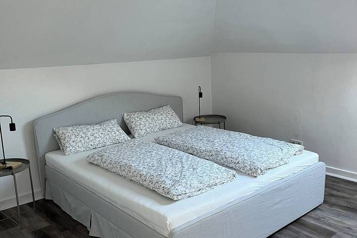 Ganze Wohnung, Wunderschöne Ferienwohnung in Altbauvilla im Herzen von Boppard in Boppard, Mittelrhein